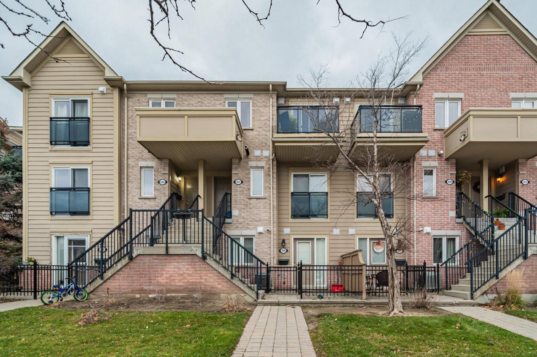 4975 Southampton Drive Hotel Mississauga Exterior foto